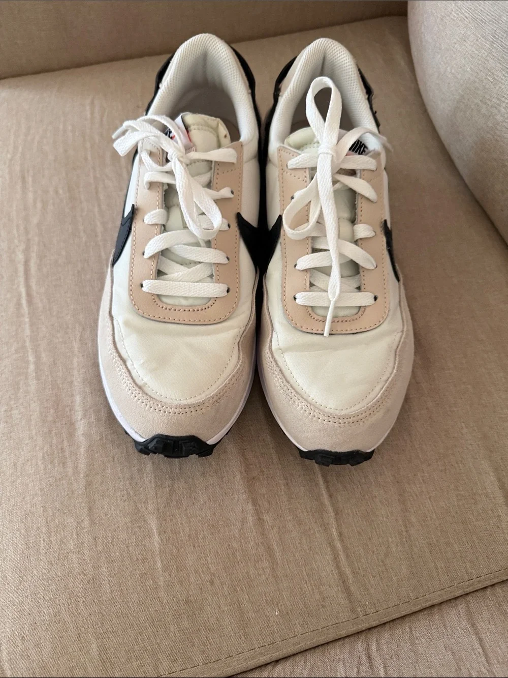 Nike Waffle Debut Sanddrift White Casual Sneakers Women's Size 9